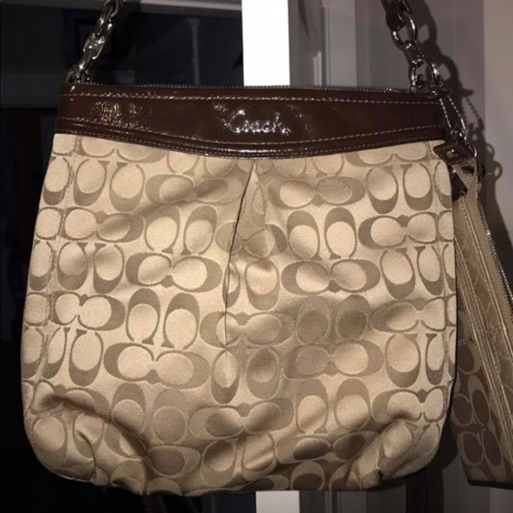 Coach Crossbody and matching wallet.100% authentic
